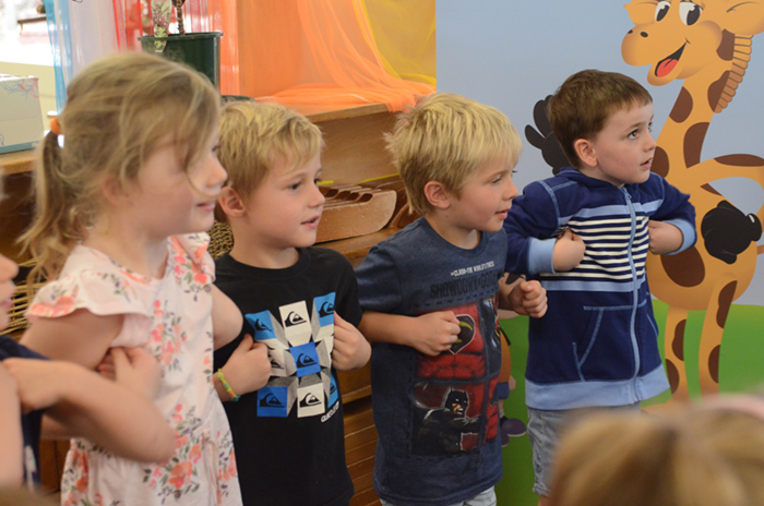 Incursions Gallery - 4 year old group - Healthy Harold 2 - Park ...